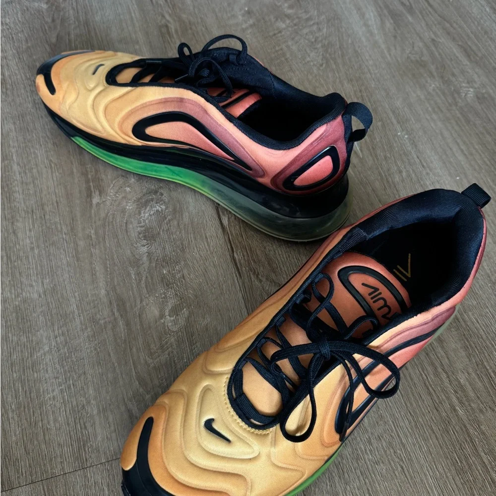 Nike Air Max 720 Sunset Mens Low Top Sneakers Orange/Black AO2924-800 2018